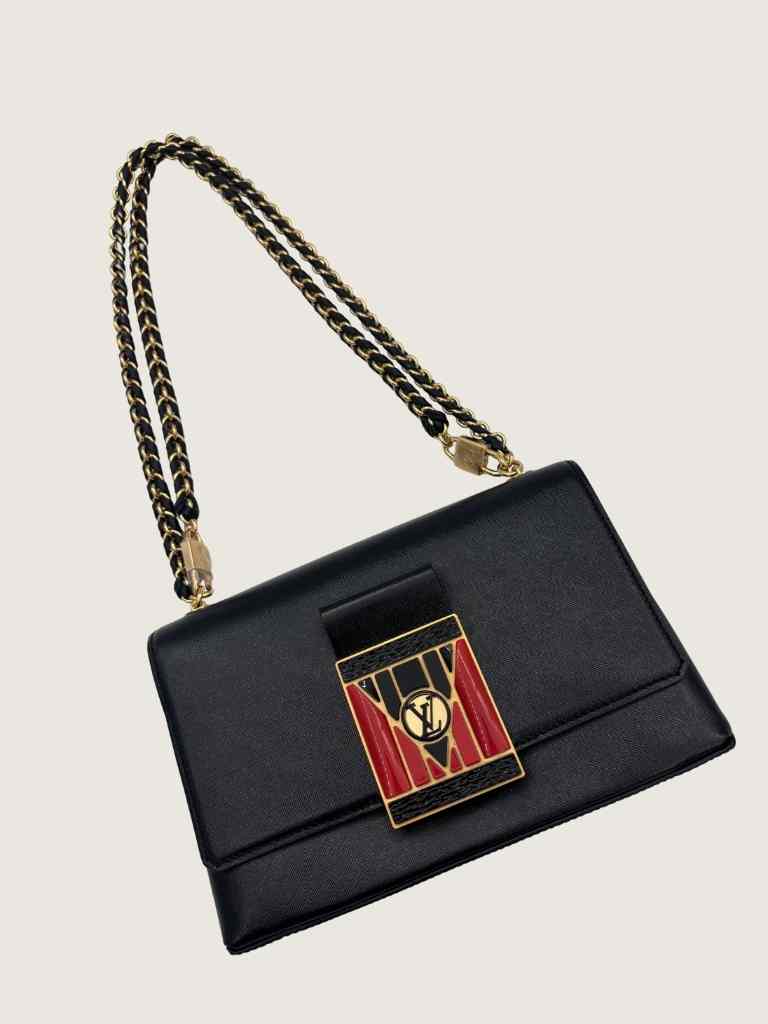 LOUIS VUITTON Handbag