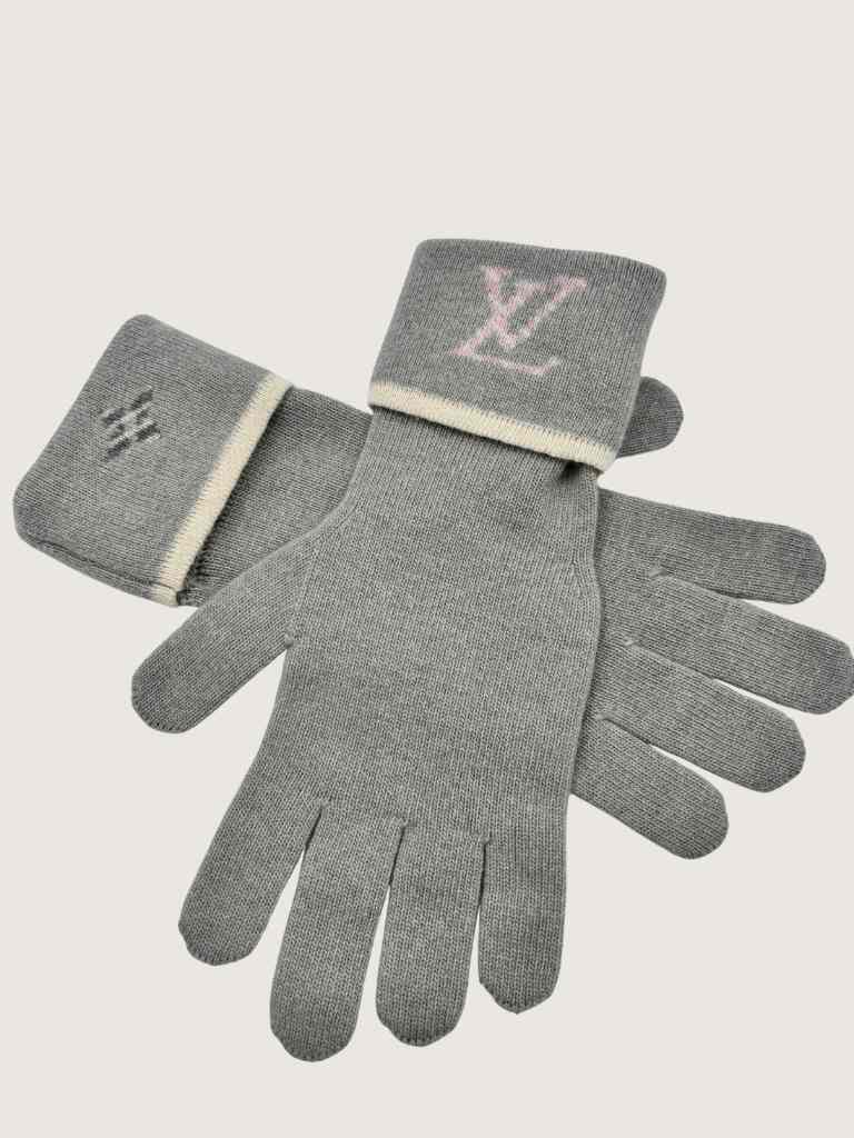 LOUIS VUITTON Gloves & Mittens