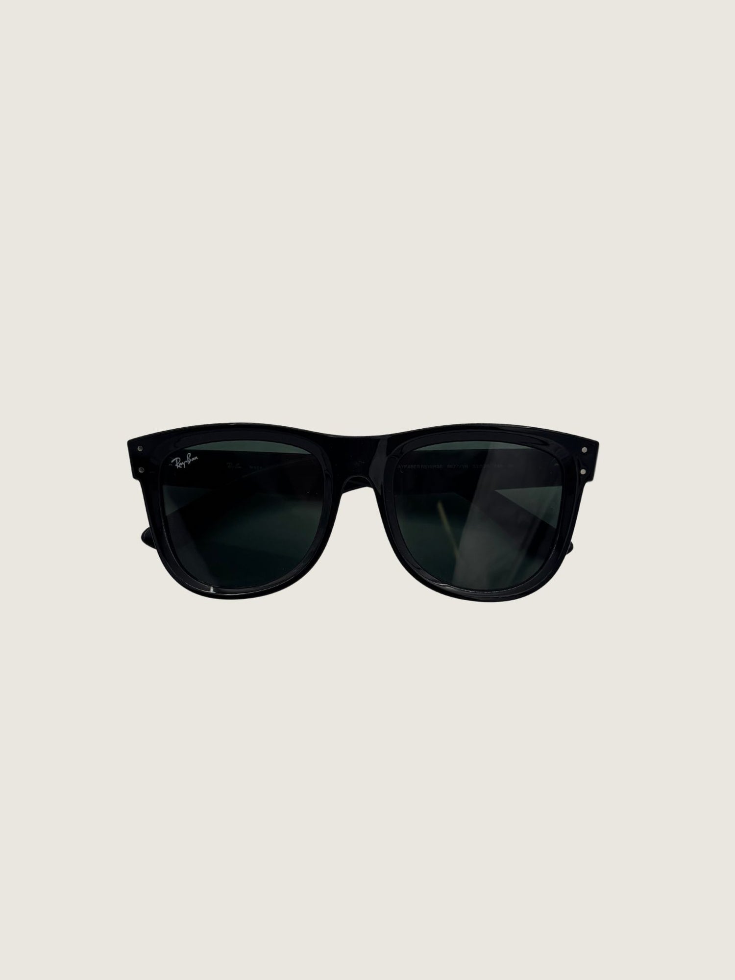 RAY BAN Excellent: This item is gently used Sunglasses
