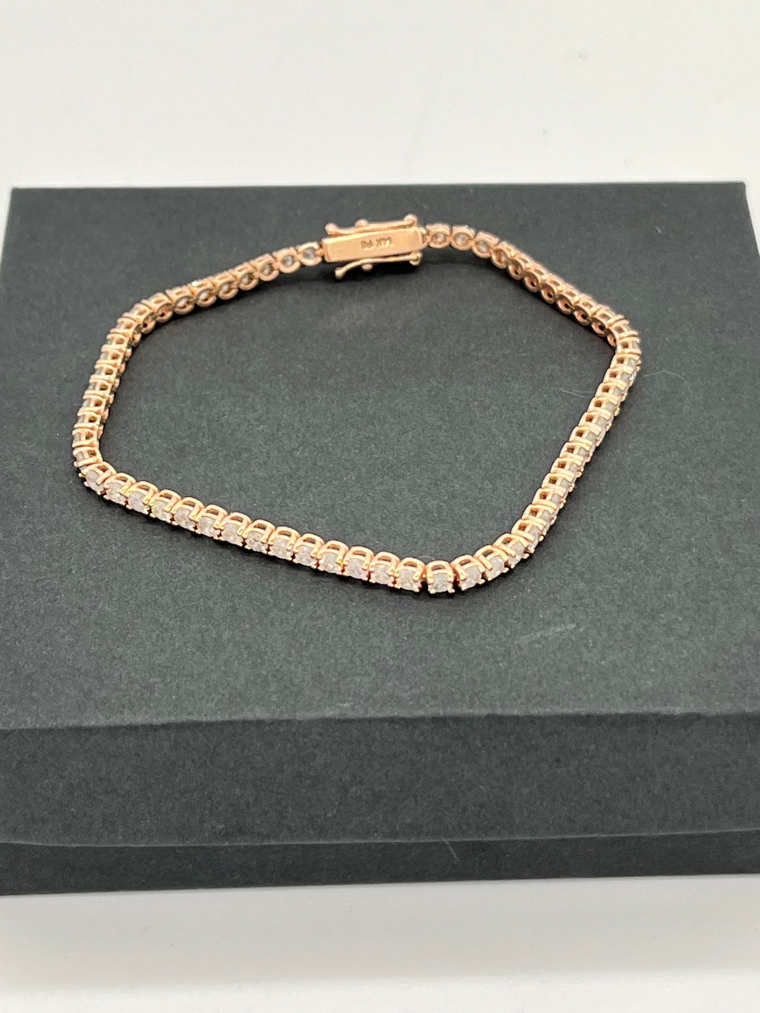 14k gold Like New / NWOT: Item is pristine Bracelet