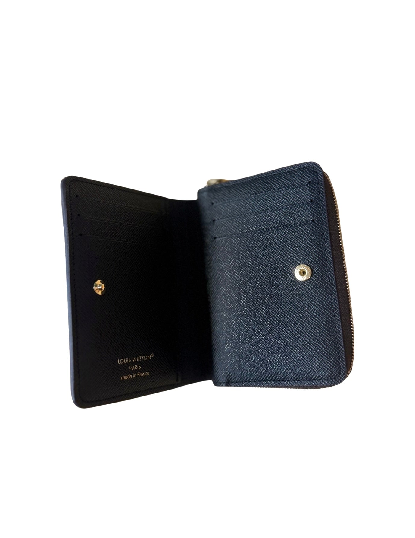 LOUIS VUITTON Like New / NWOT: The item is pristi Wallet