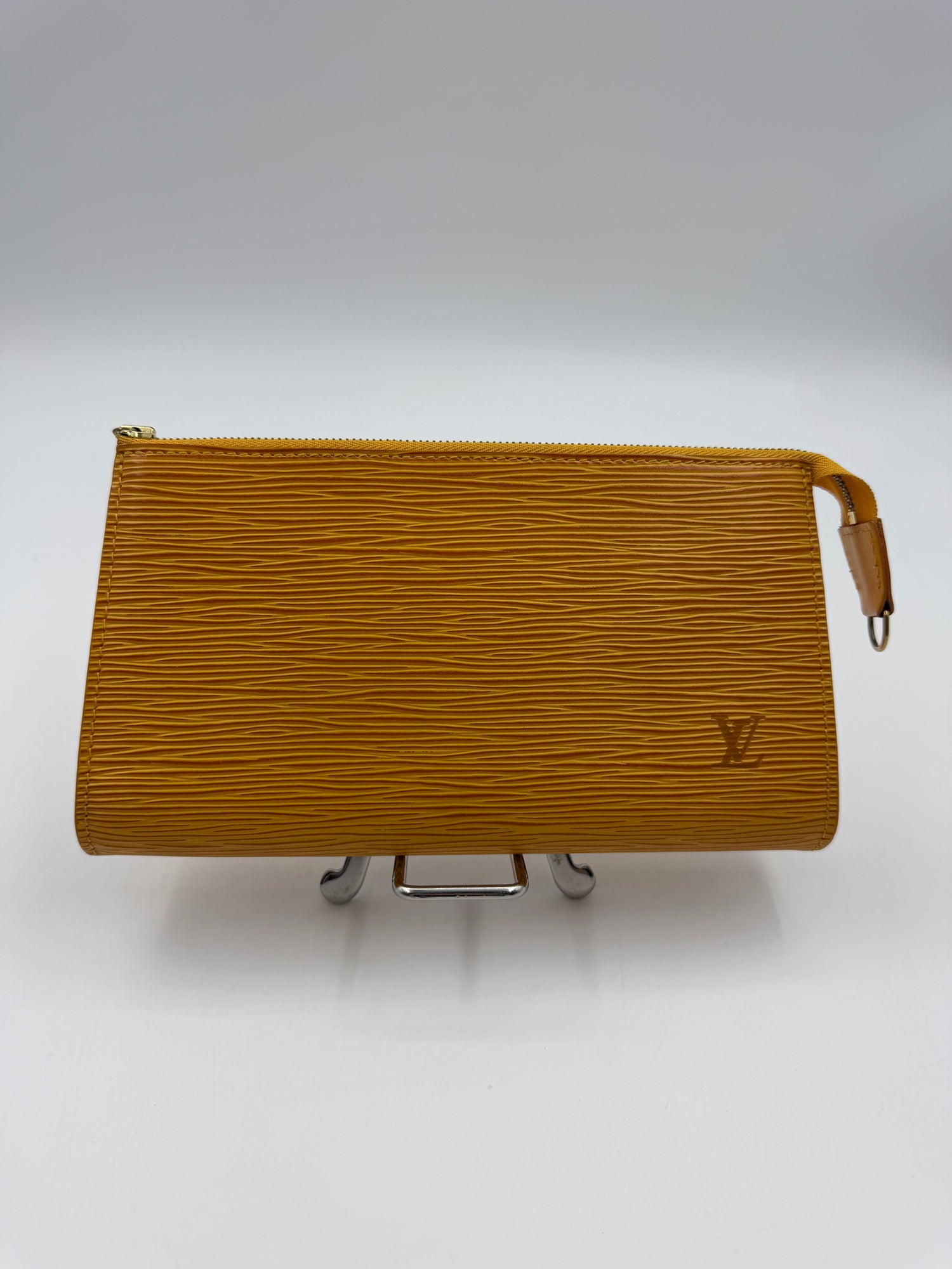 LOUIS VUITTON Pouch