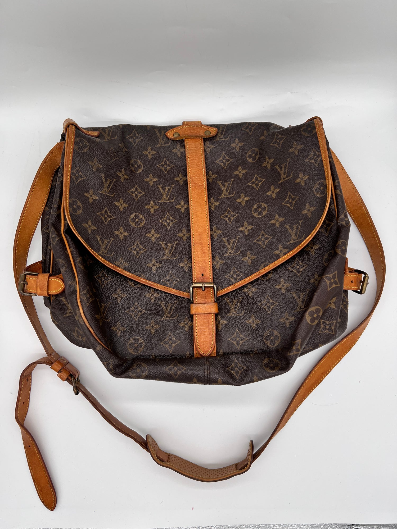 LOUIS VUITTON Good: Item has clear signs of wear Handbag