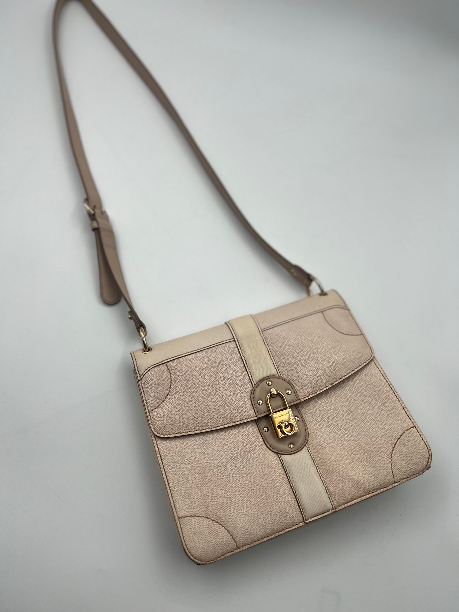 FERRAGAMO Shoulder Handbag