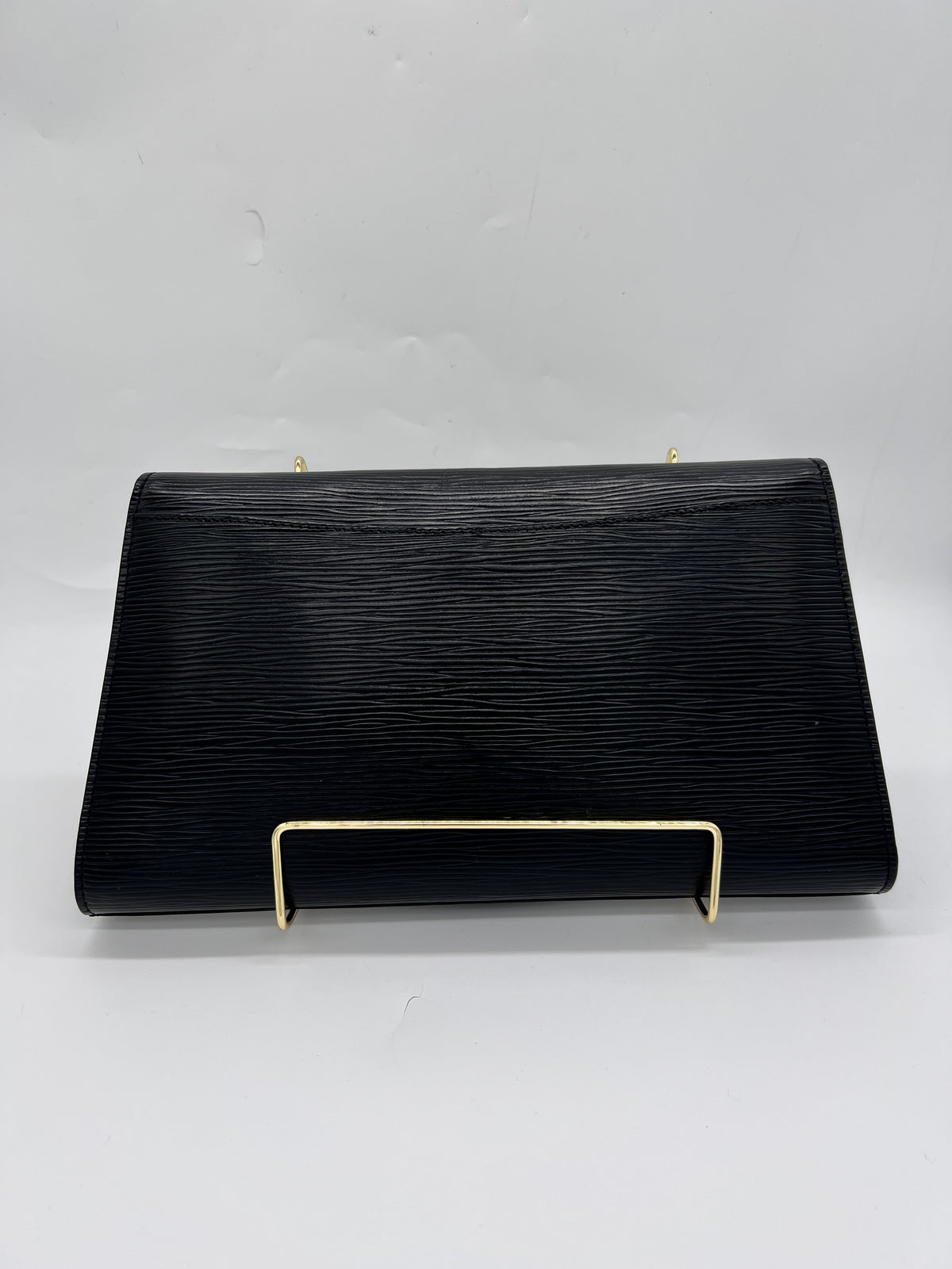LOUIS VUITTON Clutch