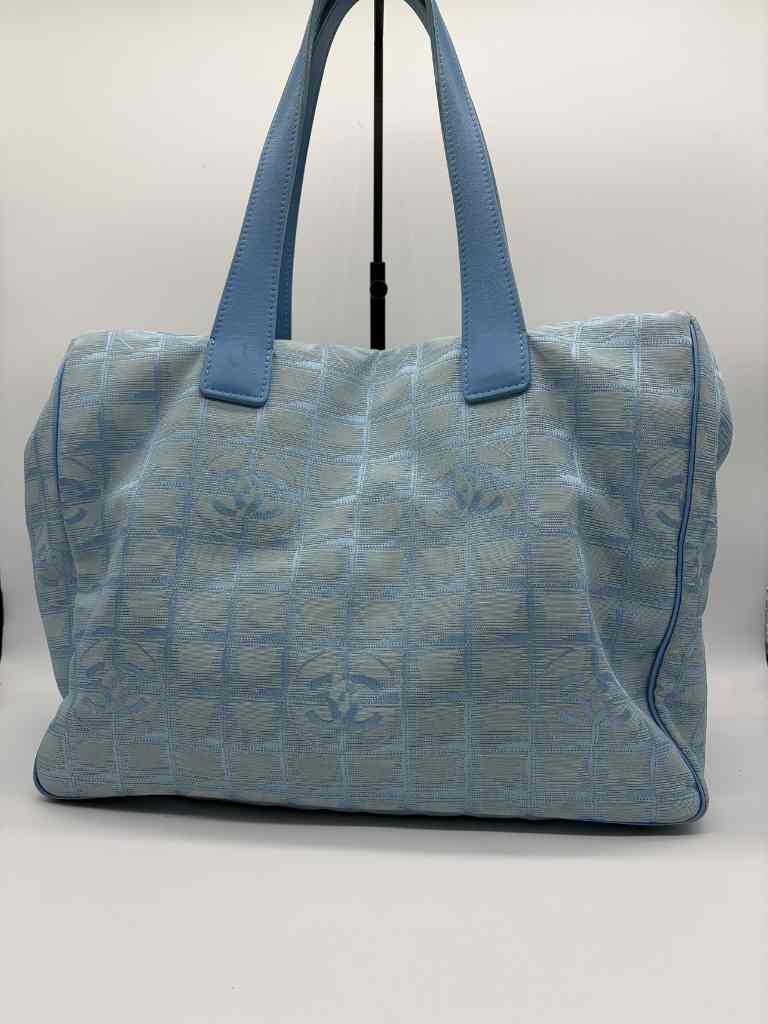 CHANEL Handbag