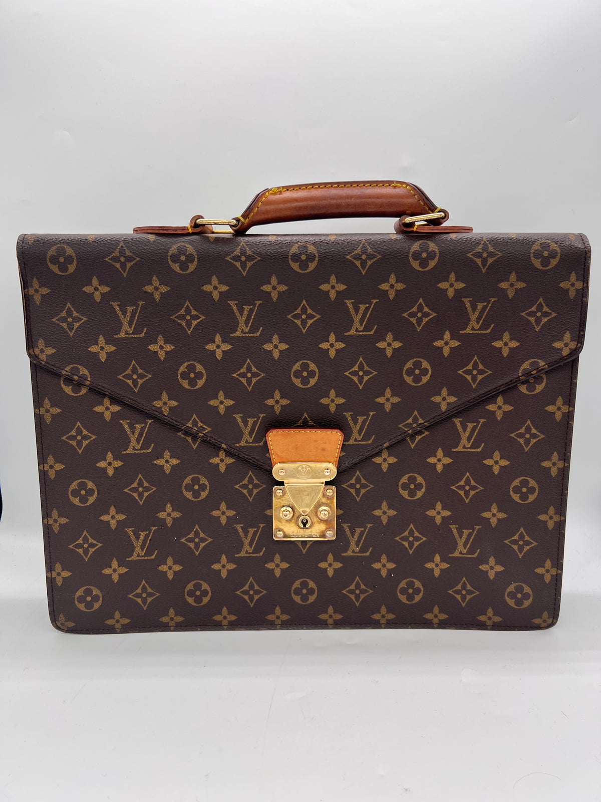LOUIS VUITTON Luggage