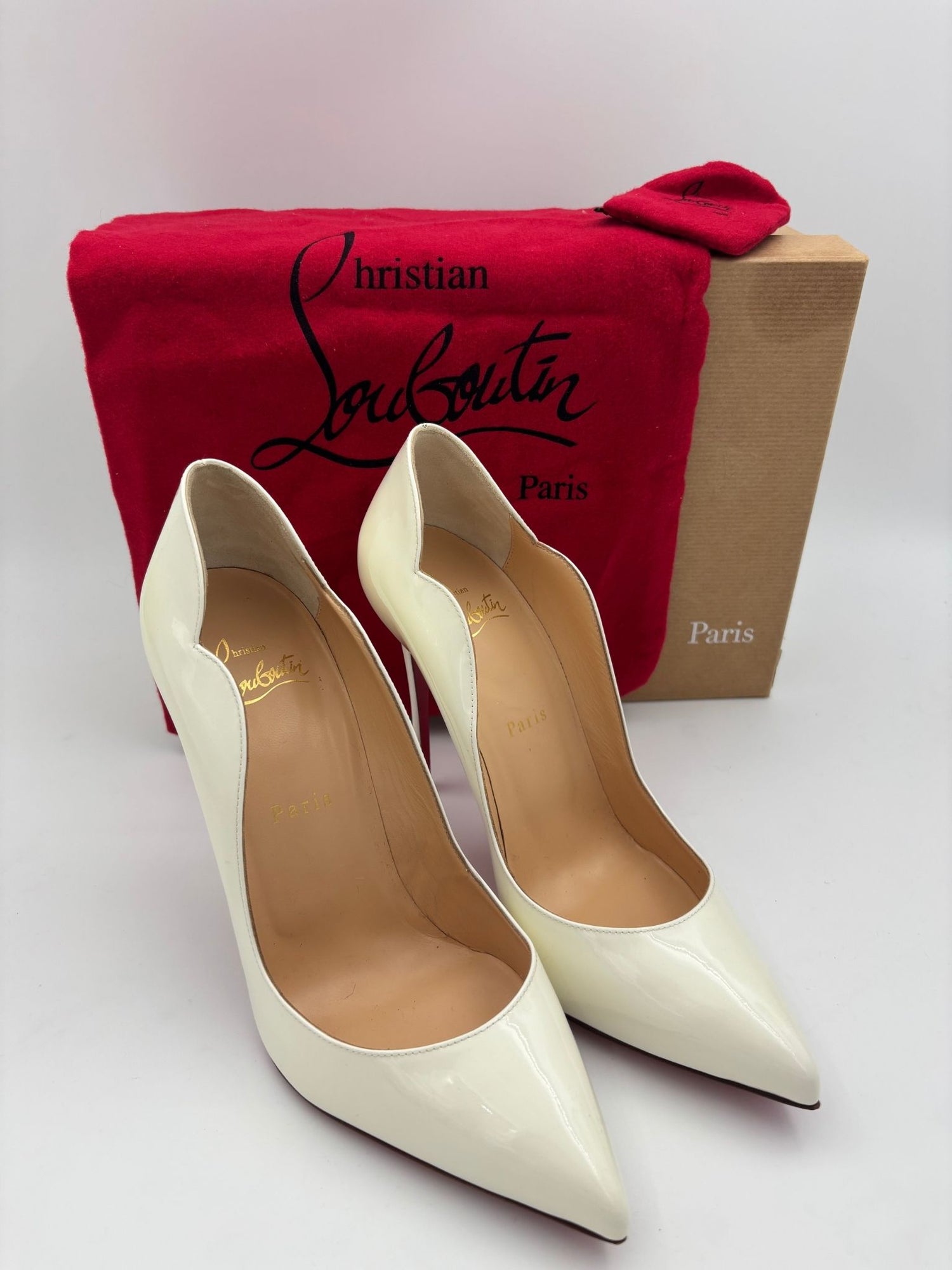Size 38.5 LOUBOUTIN Wom Shoes