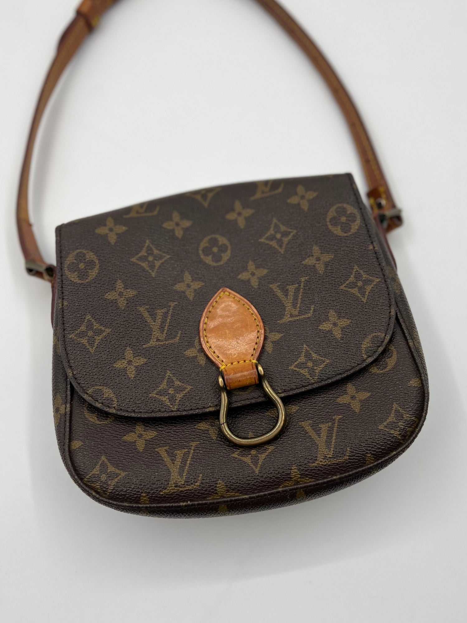 LOUIS VUITTON Saint Cloud MM, Monogram