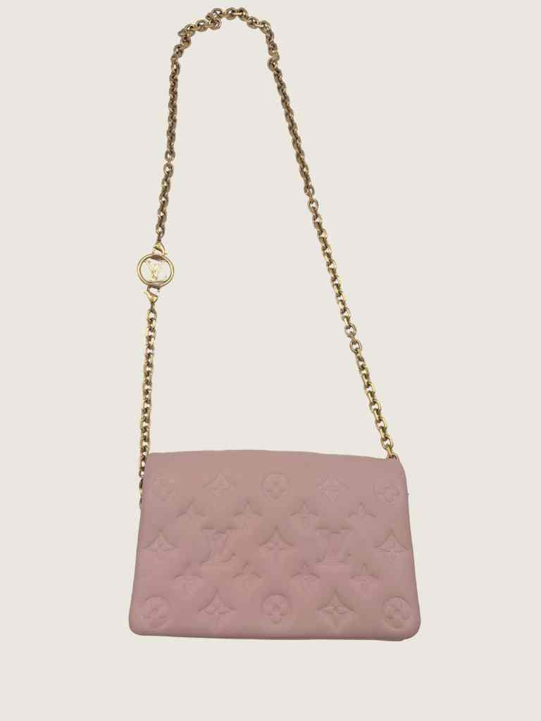 LOUIS VUITTON Handbag
