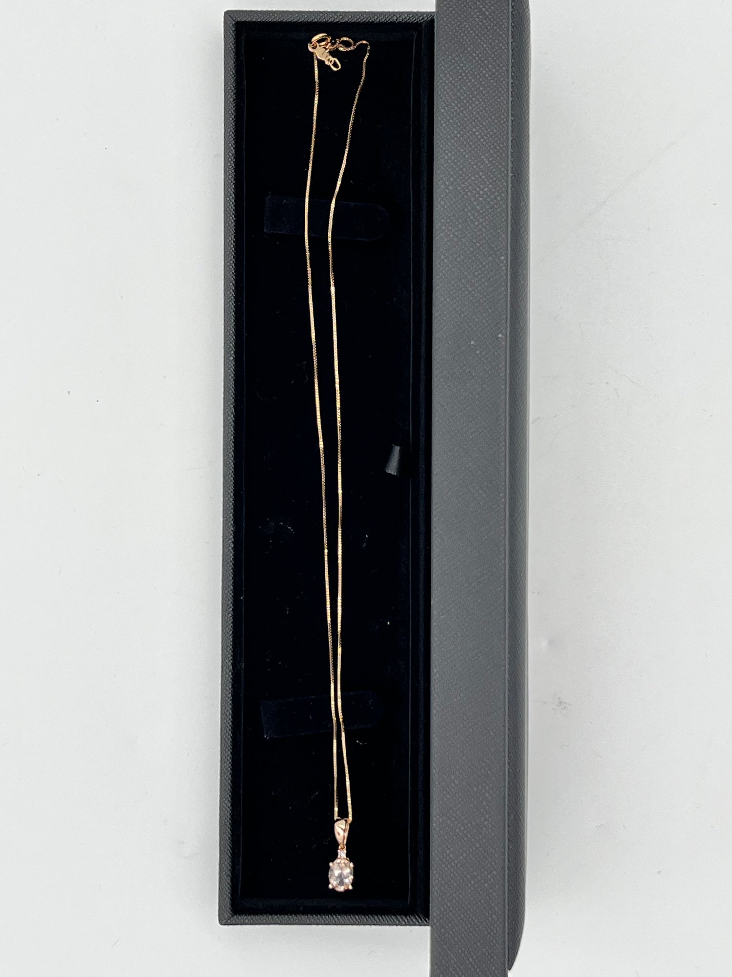 10k gold Like New / NWOT: Item is pristine Necklace