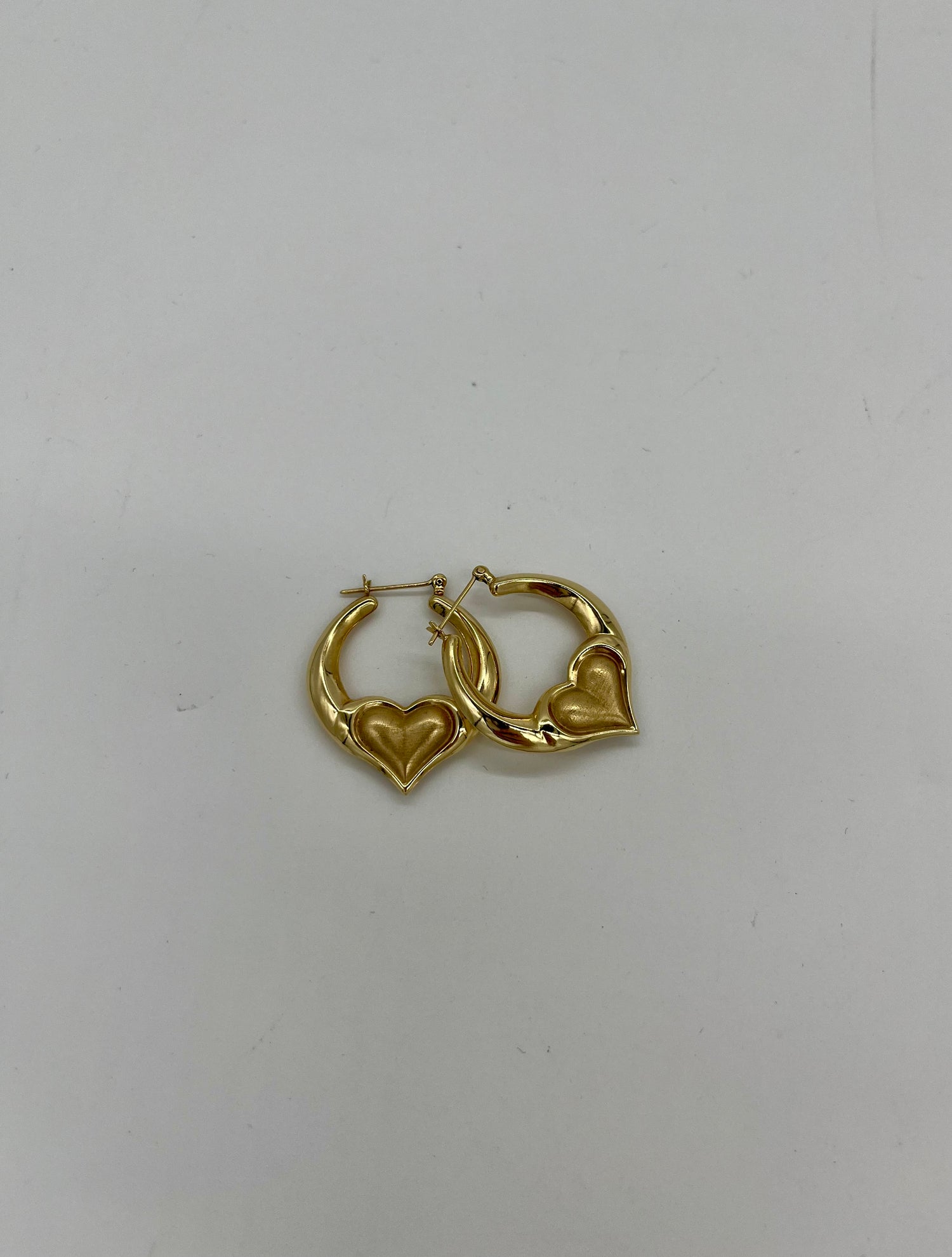 14k gold Excellent: This item is gently used Earrings