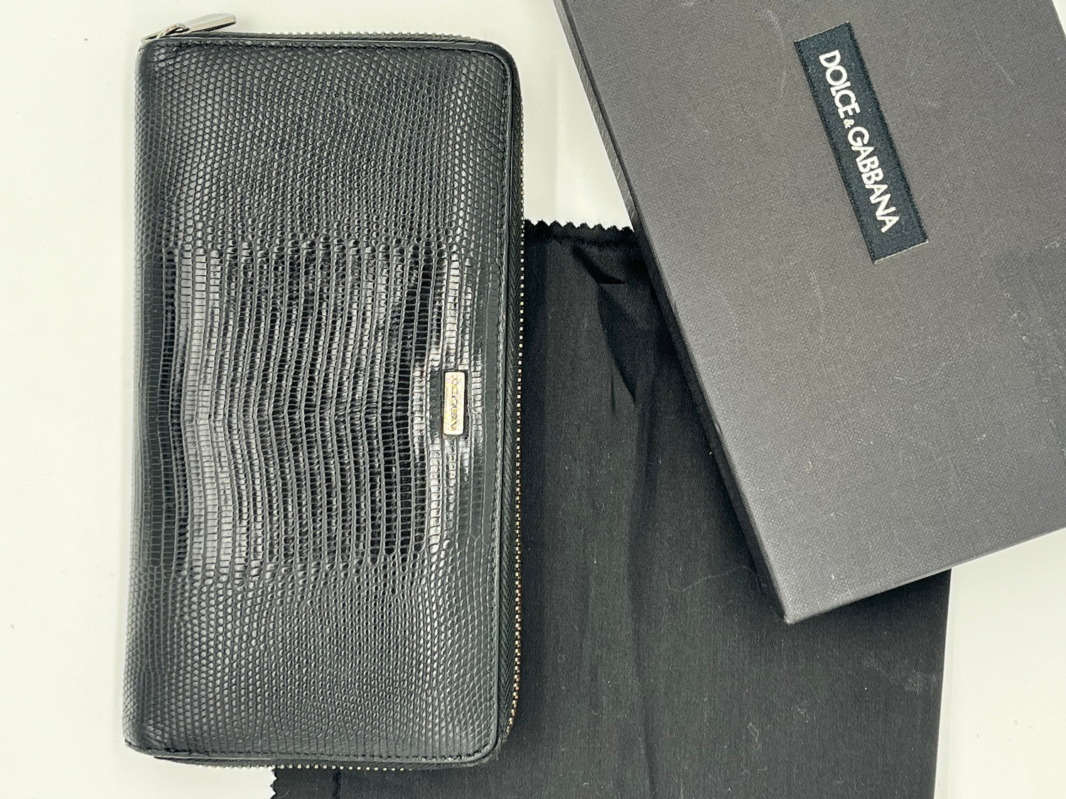 DOLCE & GABBANA Like New / NWOT: Item is pristine Wallet