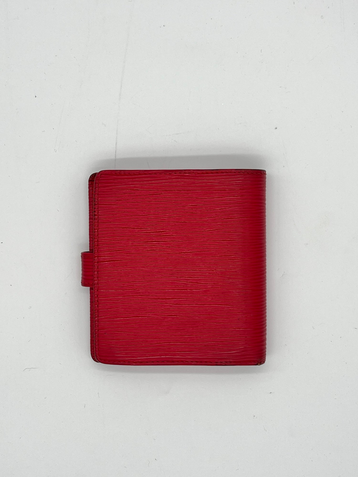 LOUIS VUITTON Fair / Well-Loved: Item shows wear Wallet
