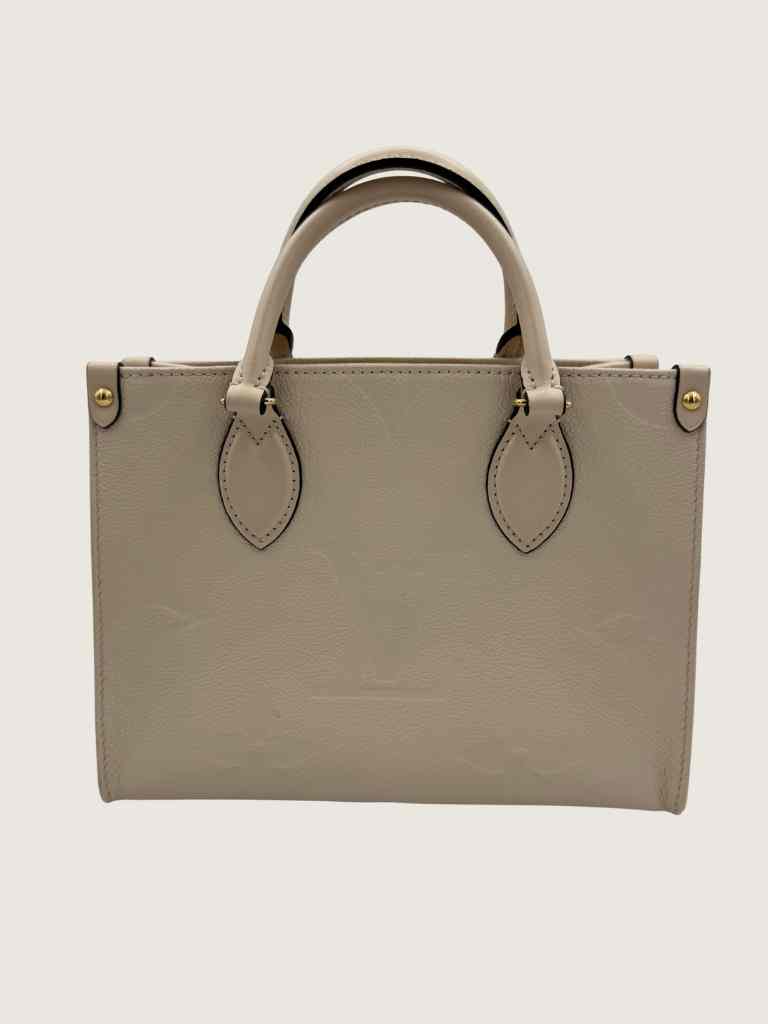 LOUIS VUITTON Handbag