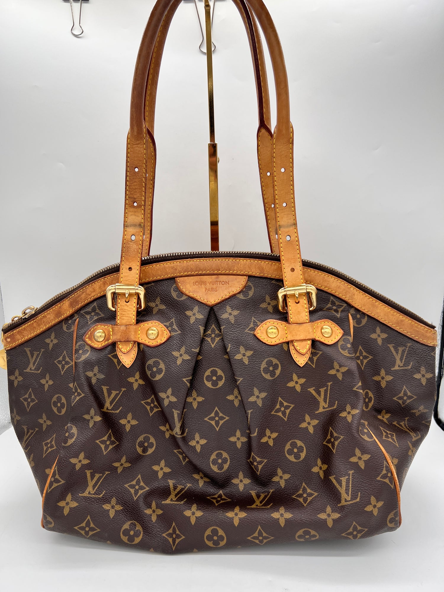 LOUIS VUITTON Handbag