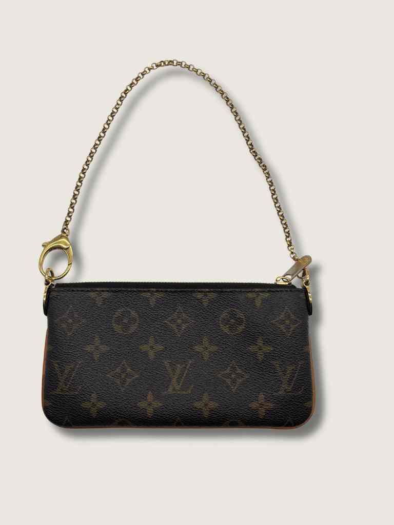 LOUIS VUITTON Handbag