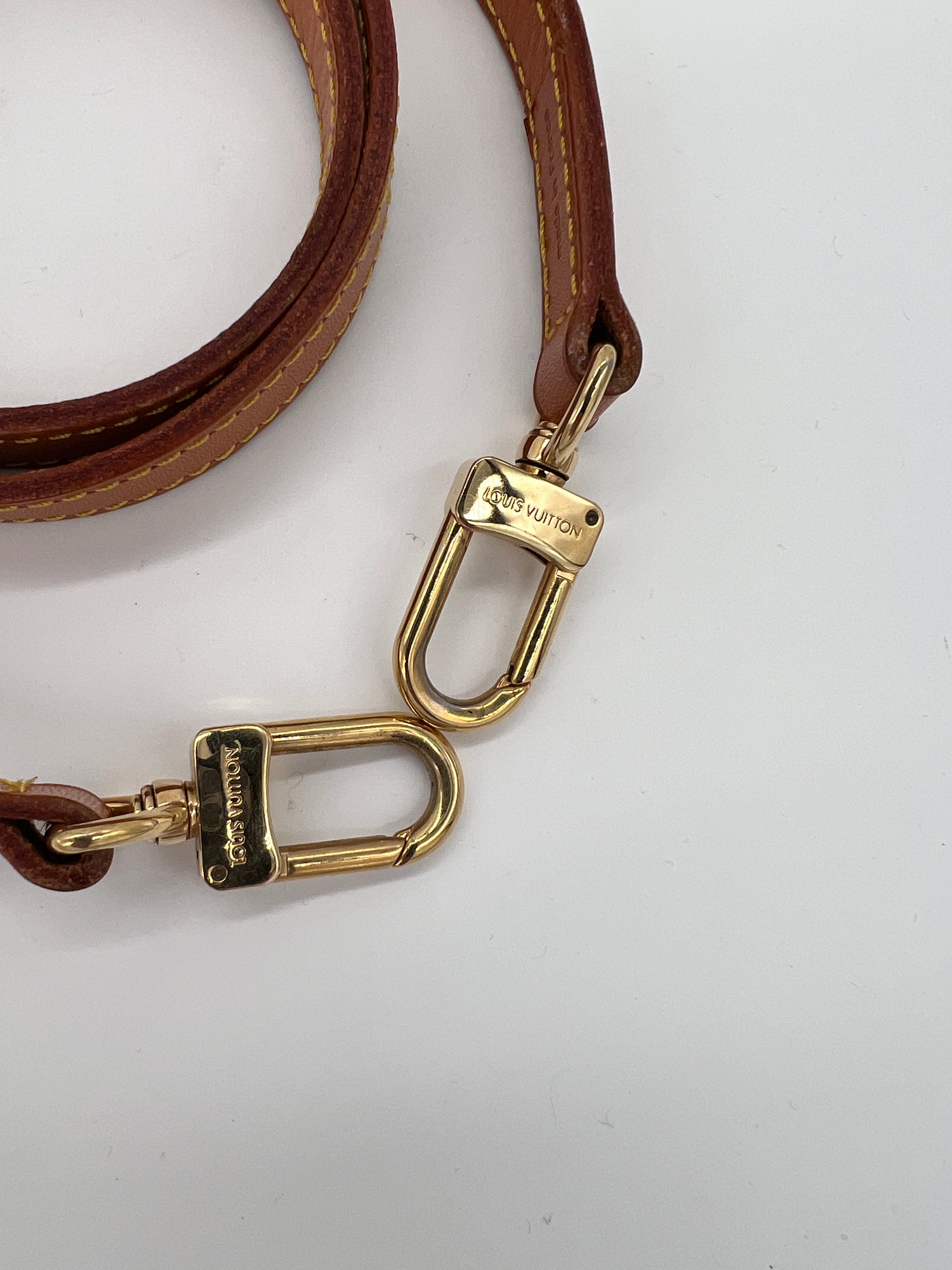 LOUIS VUITTON Excellent: This item is gently used Other