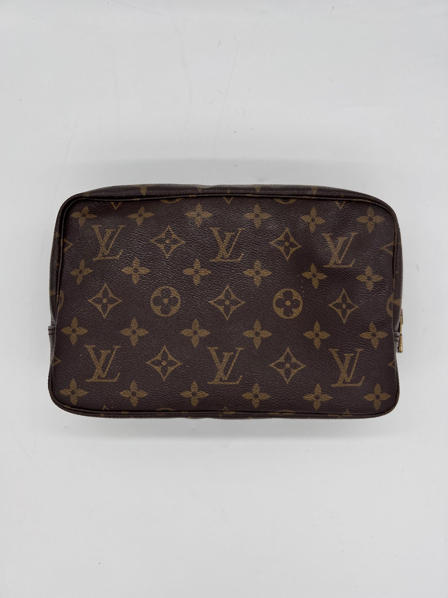 LOUIS VUITTON Good: Item has clear signs of wear Pouch