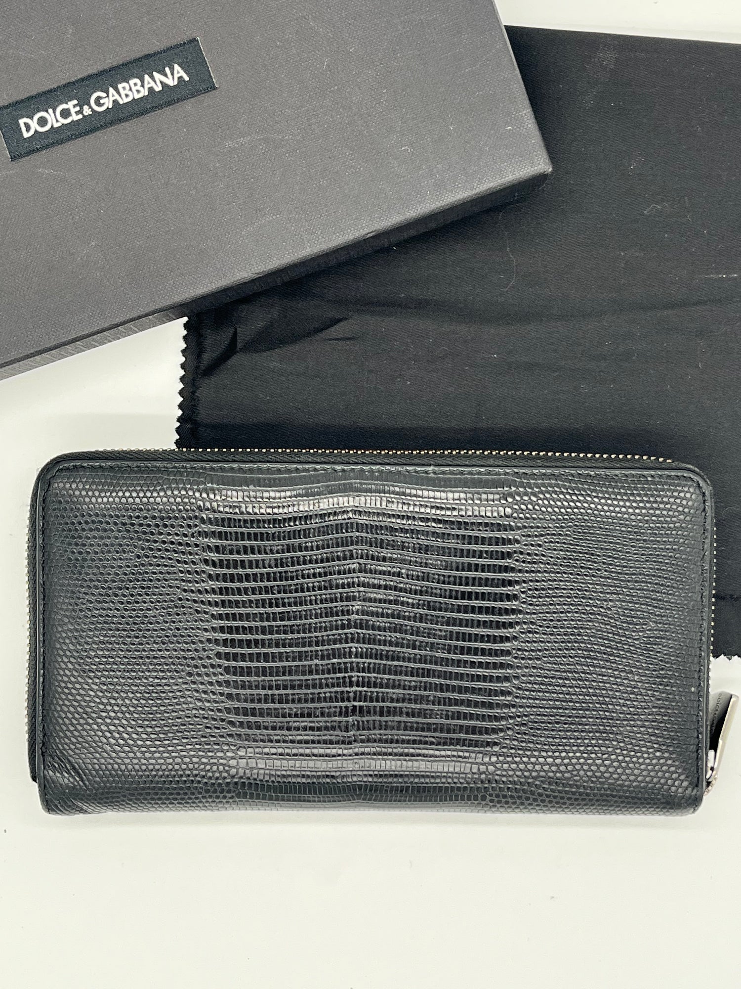 DOLCE & GABBANA Like New / NWOT: Item is pristine Wallet