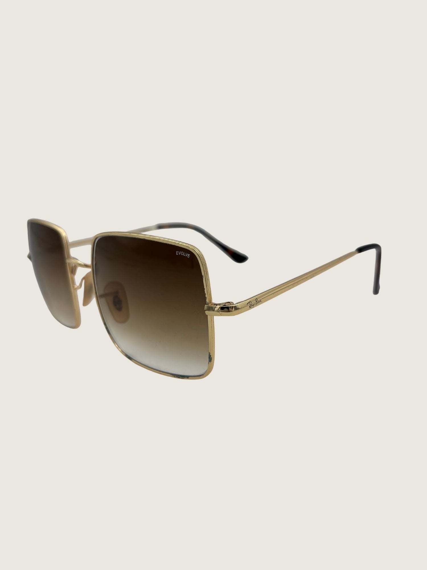RAY BAN Fair / Well-Loved: Item shows wear Sunglasses