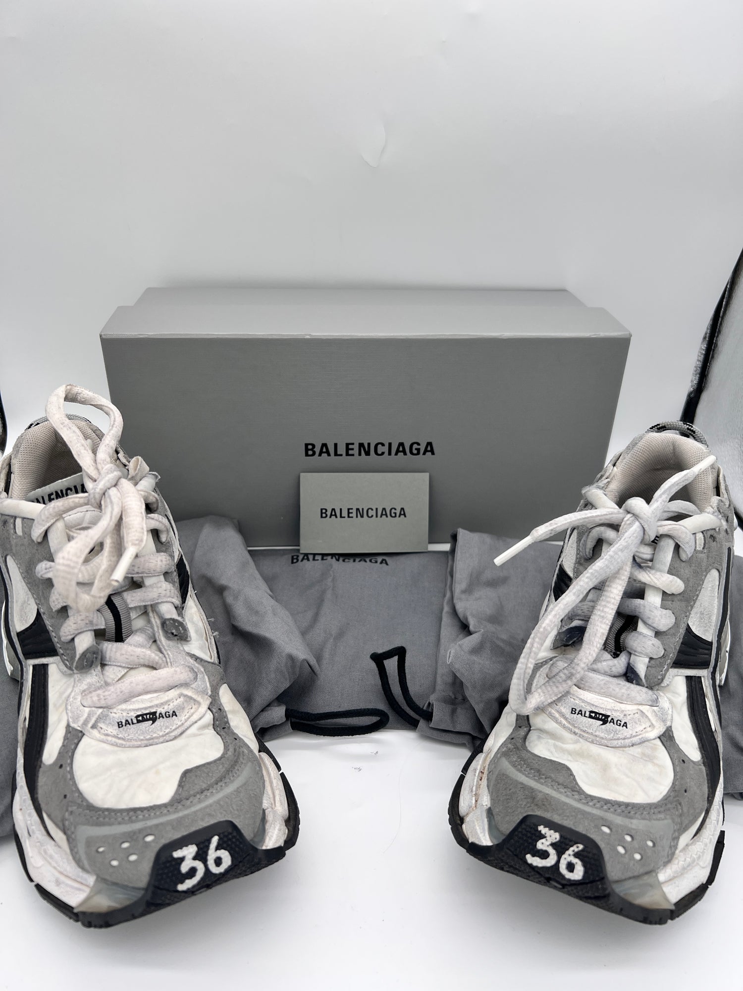 Size 6 Balenciaga Wom Sneakers