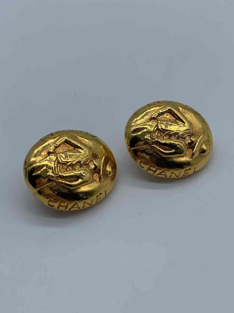 CHANEL Earrings