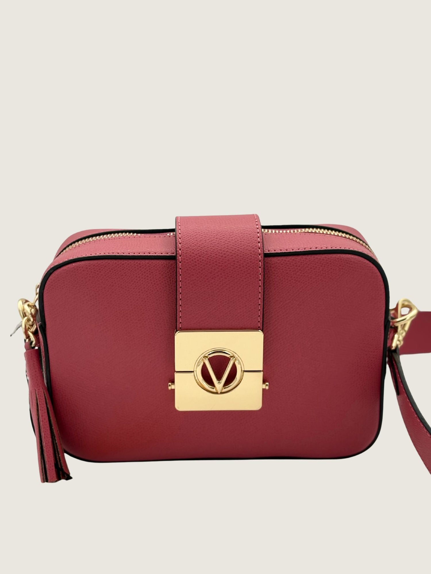 MARIO VALENTINO Like New / NWOT: Item is pristine Handbag