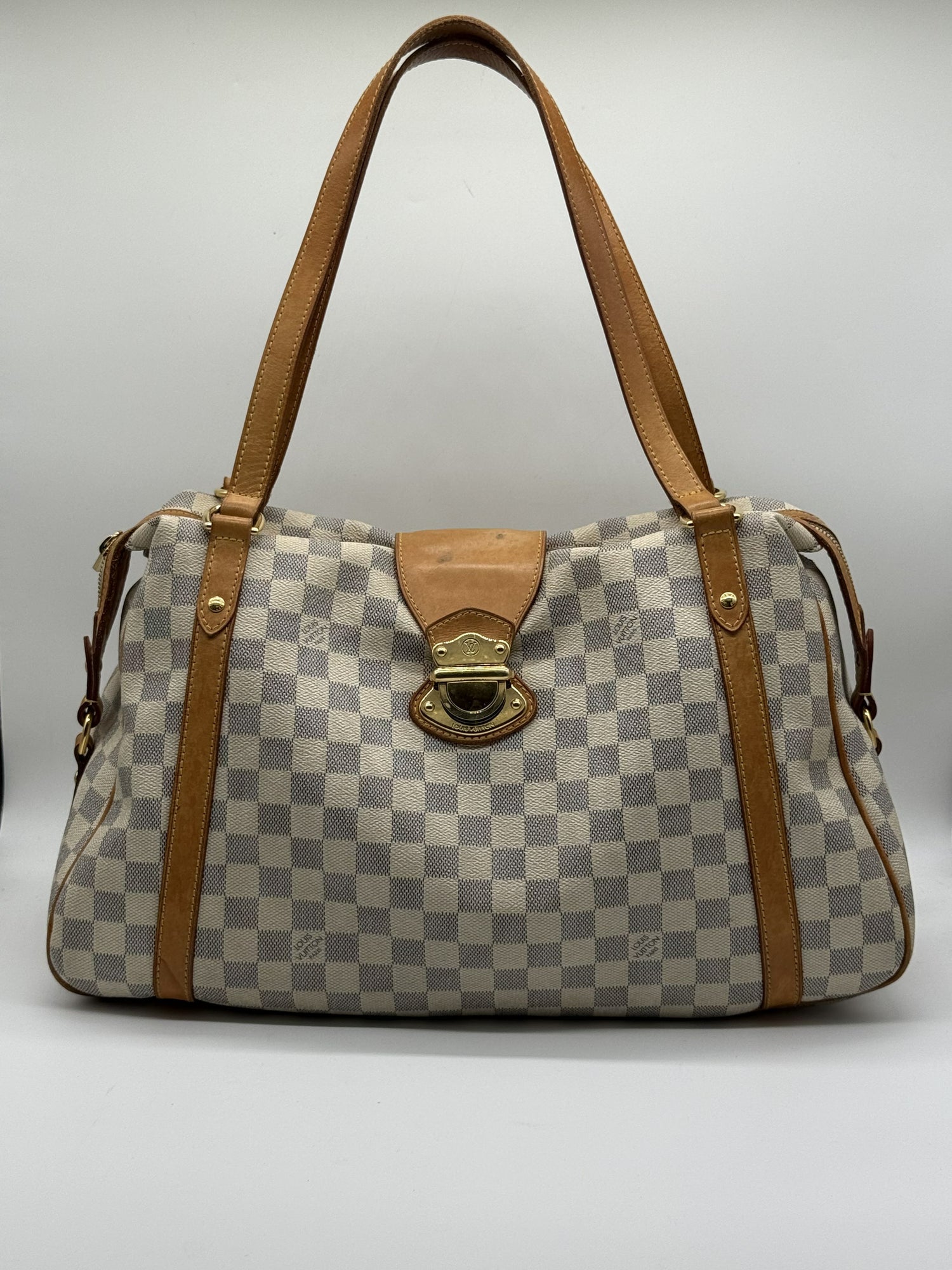 LOUIS VUITTON Handbag