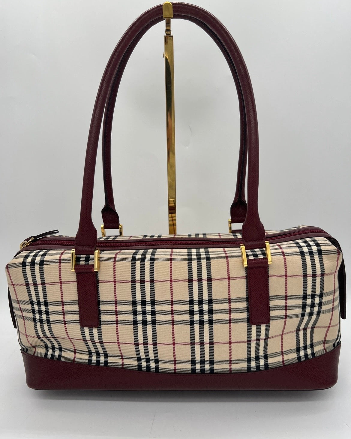 BURBERRY Like New / NWOT: Item is pristine Handbag