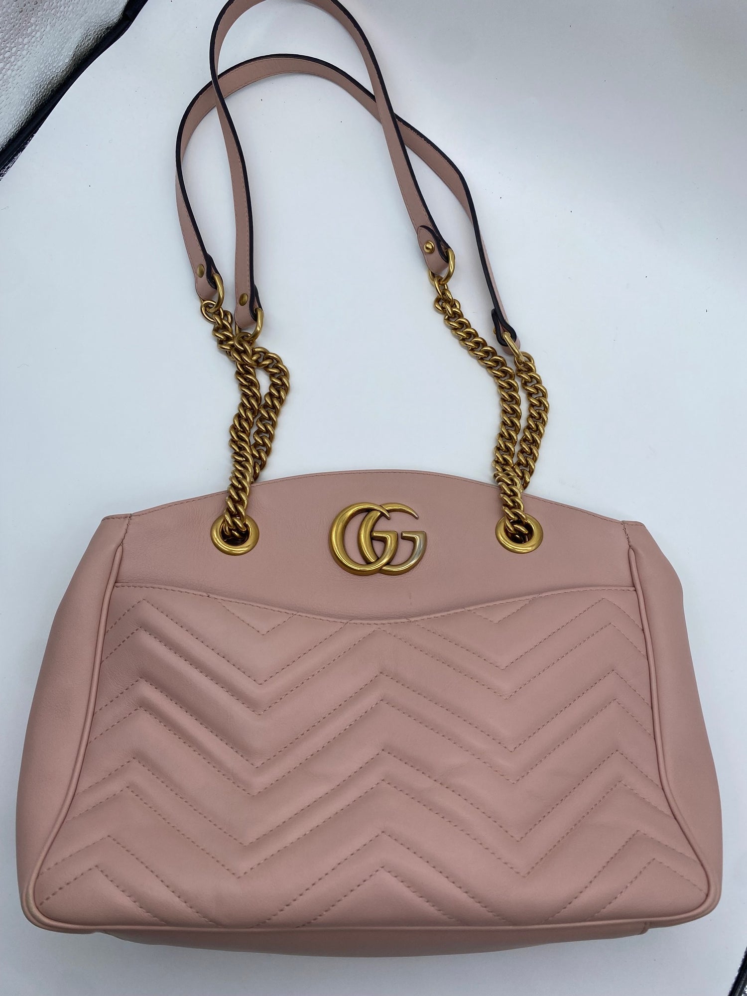 GUCCI Excellent: This item is gently used Handbag