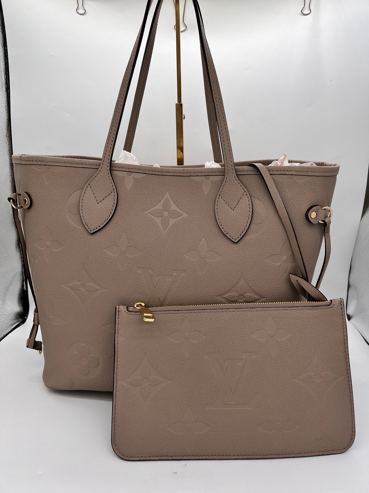 LOUIS VUITTON Handbag