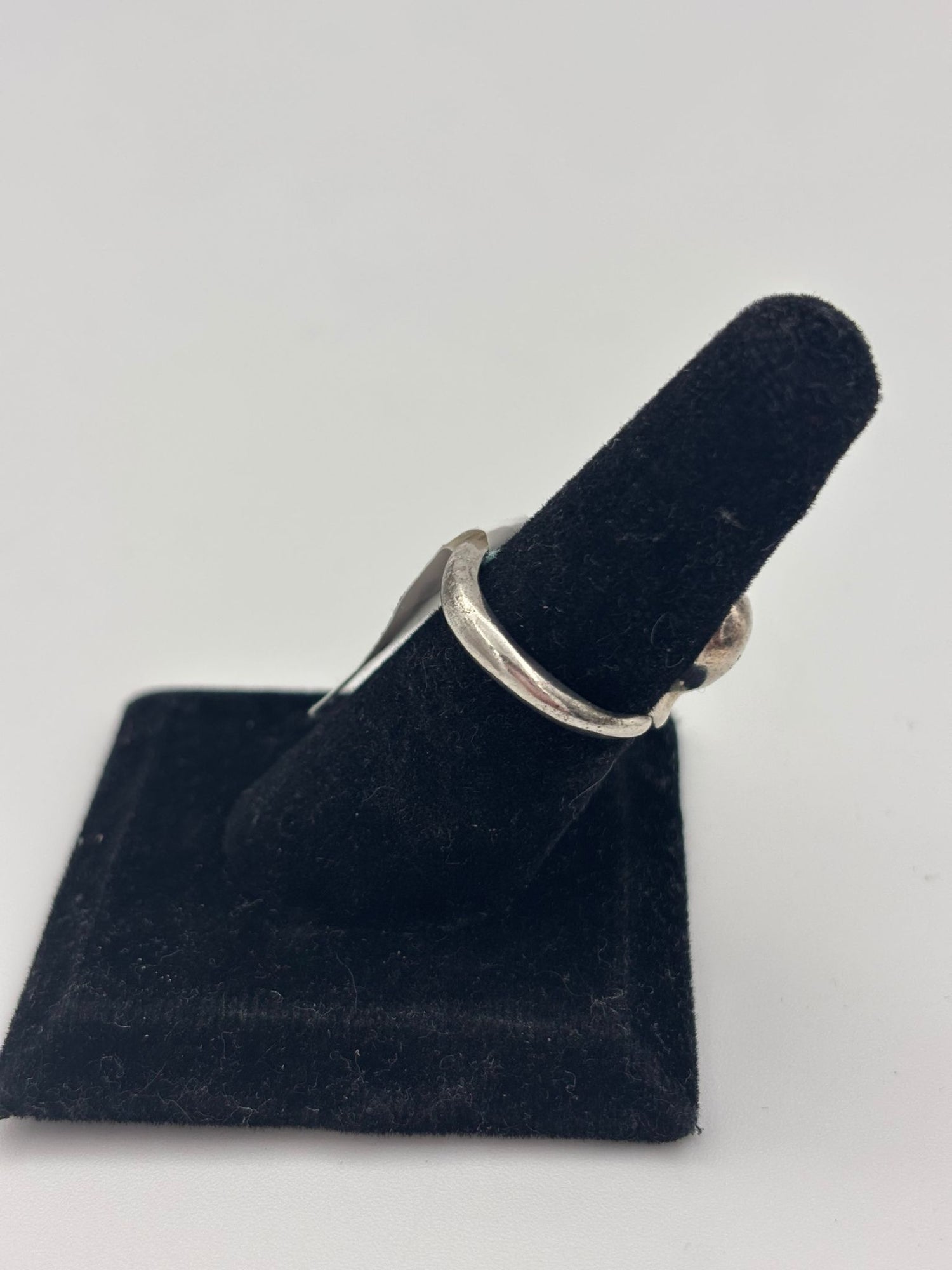 TIFFANY & CO 6.5 Excellent: This item is gently used Ring