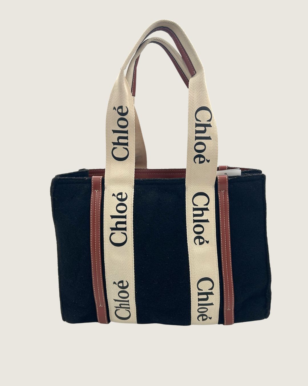 CHLOÉ Excellent: This item is gently used Handbag