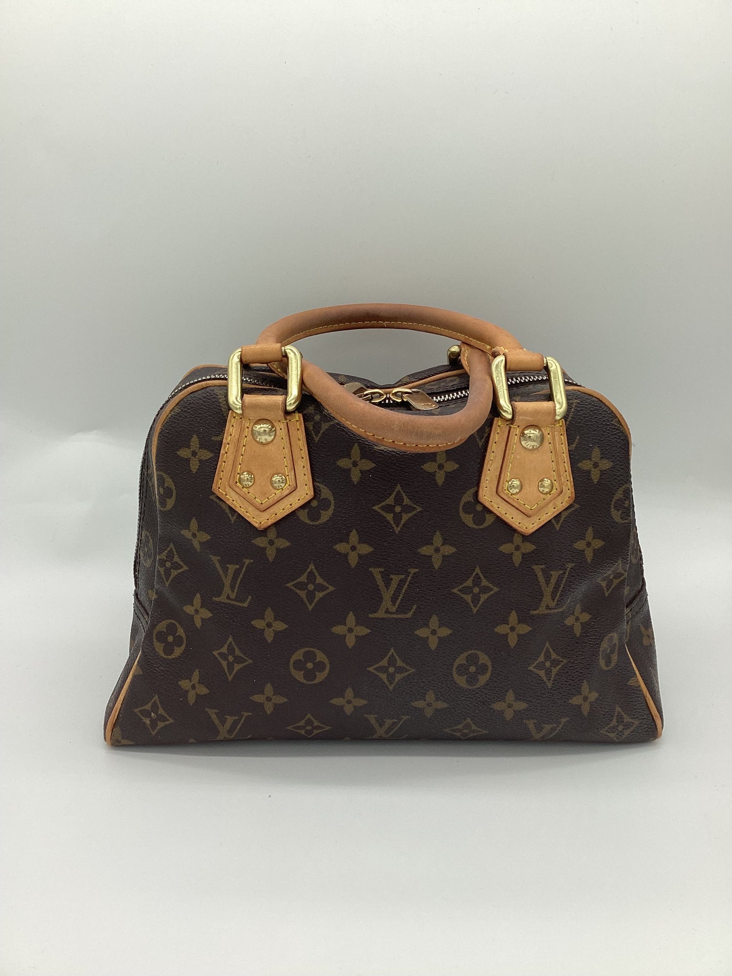 LOUIS VUITTON Handbag