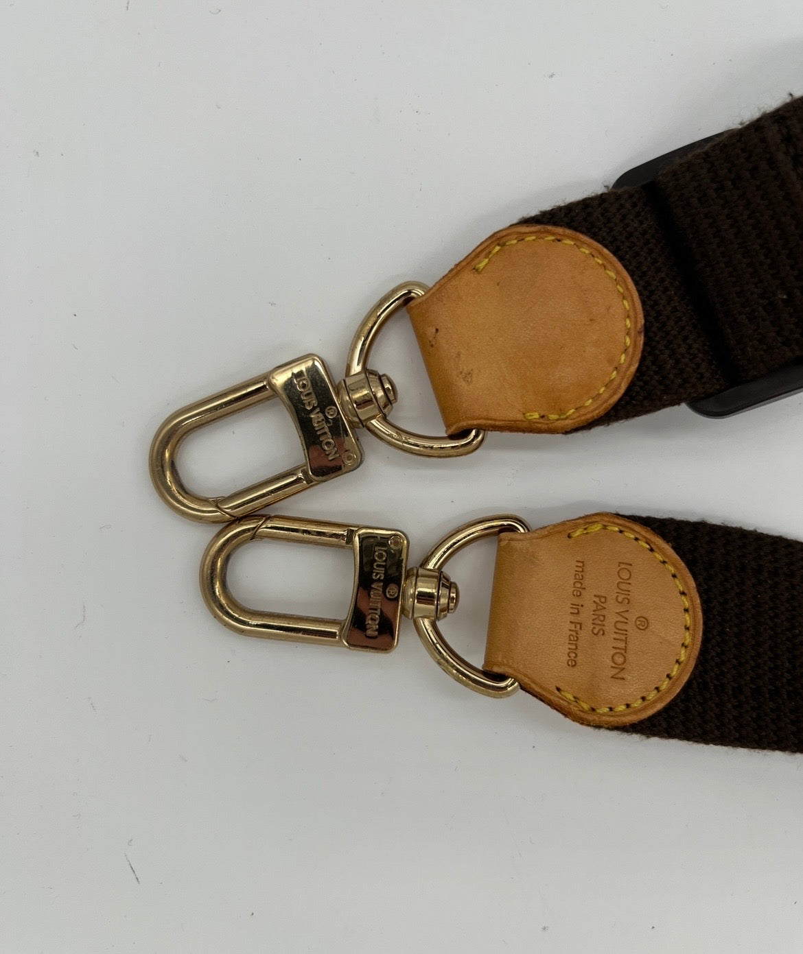 LOUIS VUITTON Excellent: This item is gently used Other