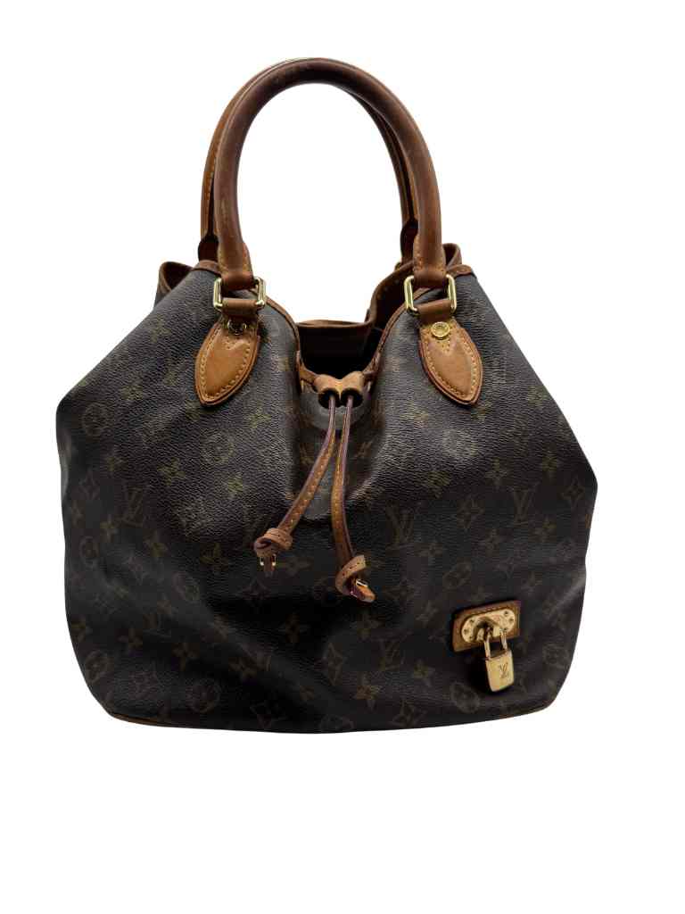 LOUIS VUITTON Handbag
