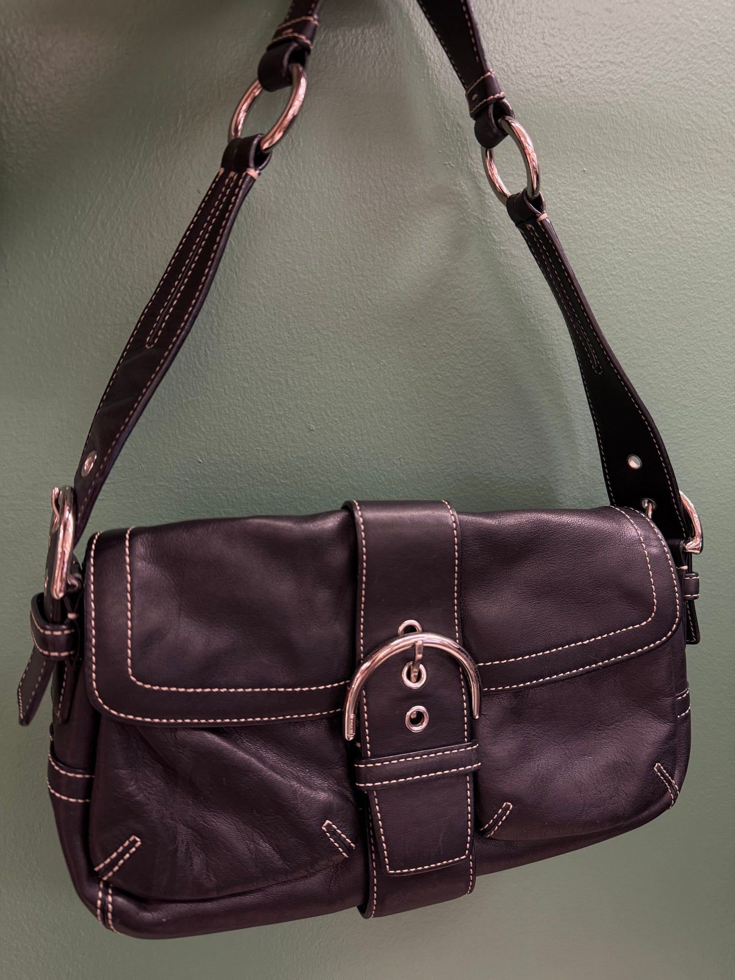 COACH Like New / NWOT: Item is pristine Handbag