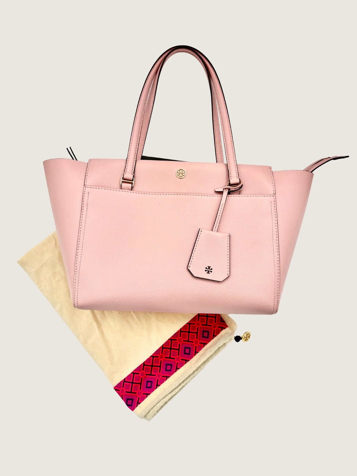 TORY BURCH Excellent: This item is gently used Handbag