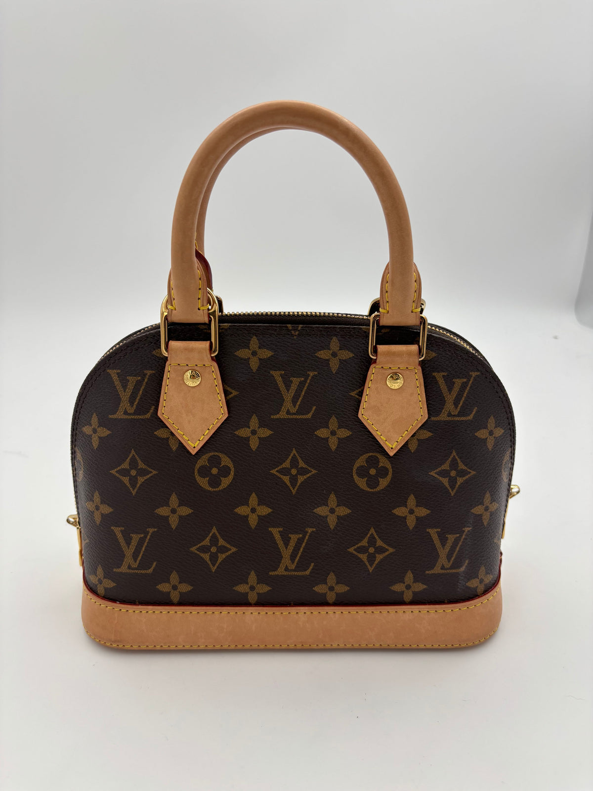 LOUIS VUITTON Handbag