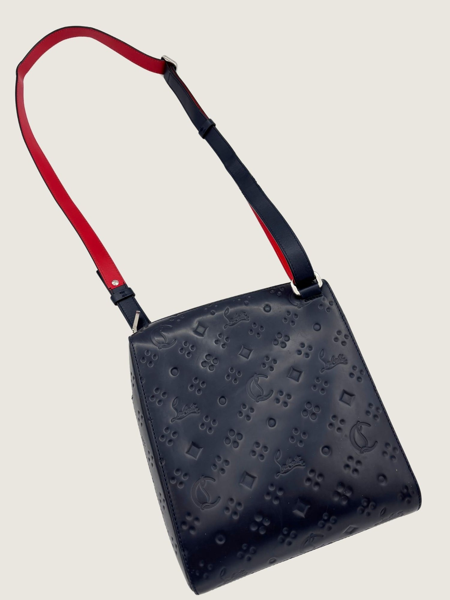 LOUBOUTIN Good: Item has clear signs of wear Handbag