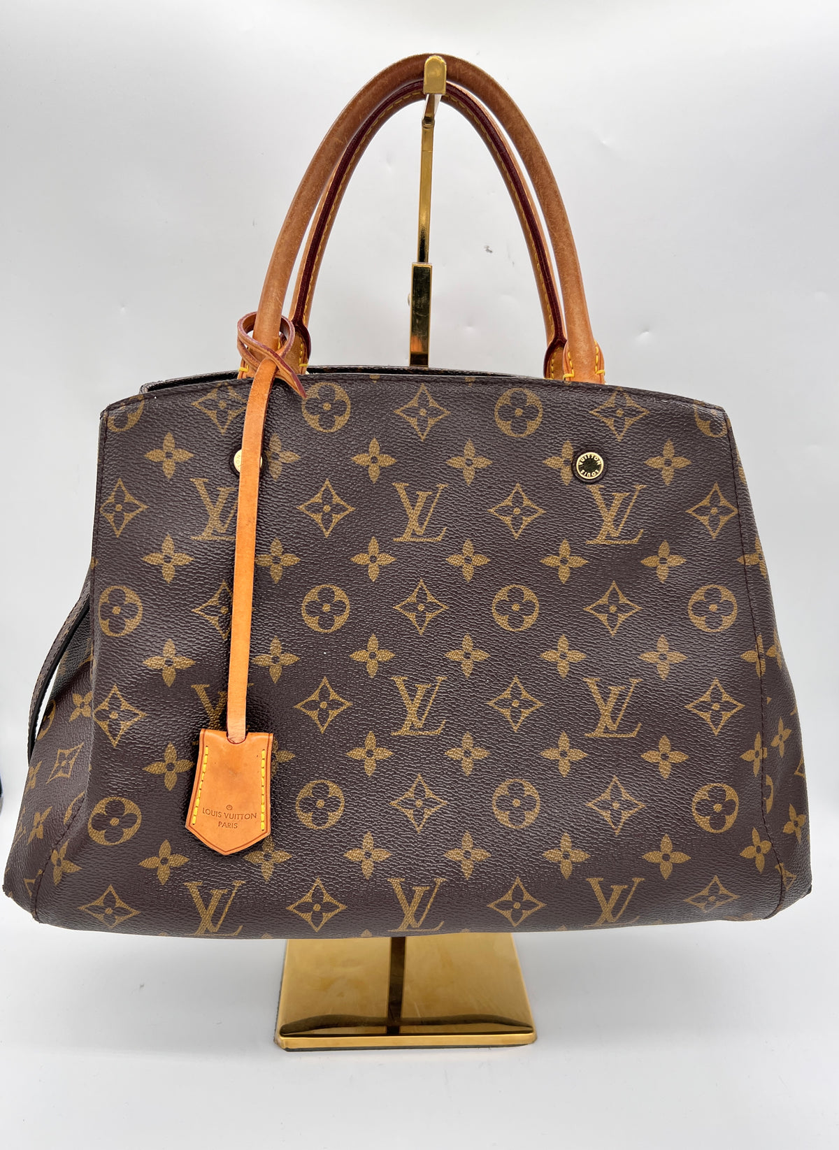 LOUIS VUITTON Handbag