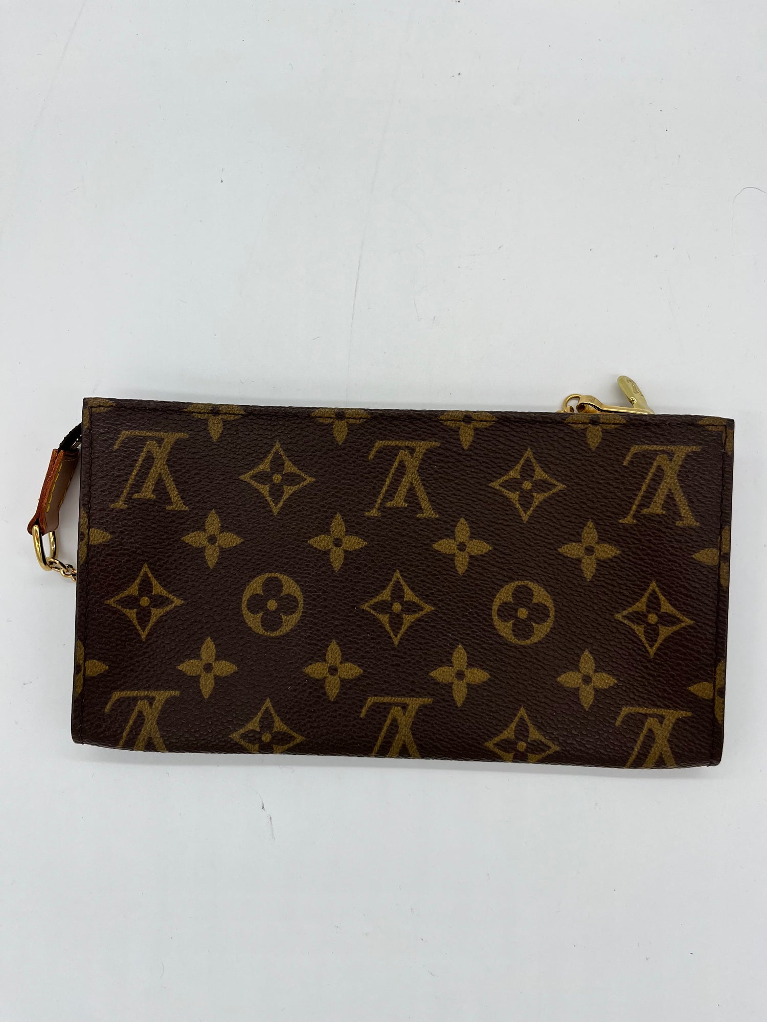 LOUIS VUITTON Pouch