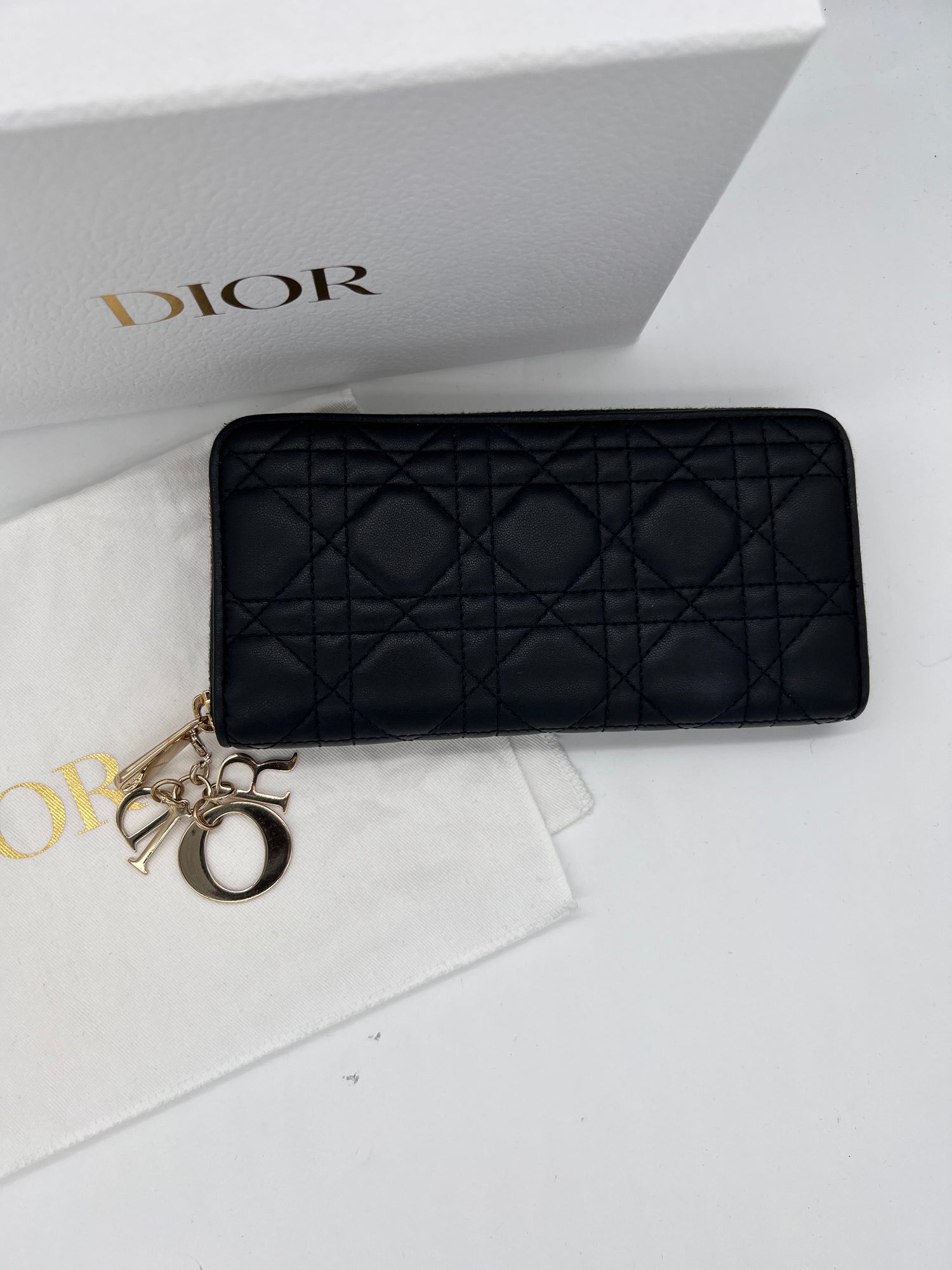DIOR Wallet
