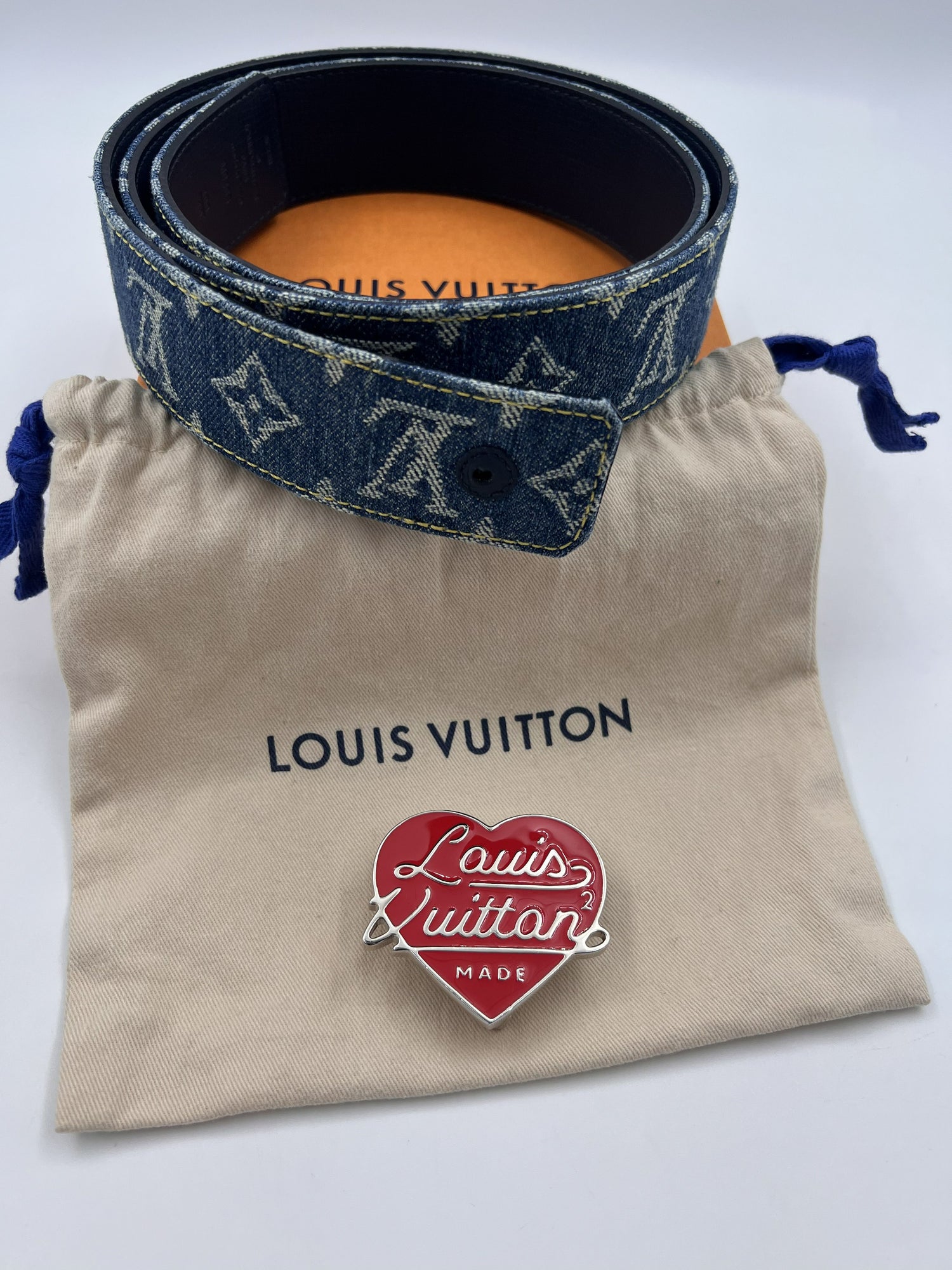 LOUIS VUITTON Belt