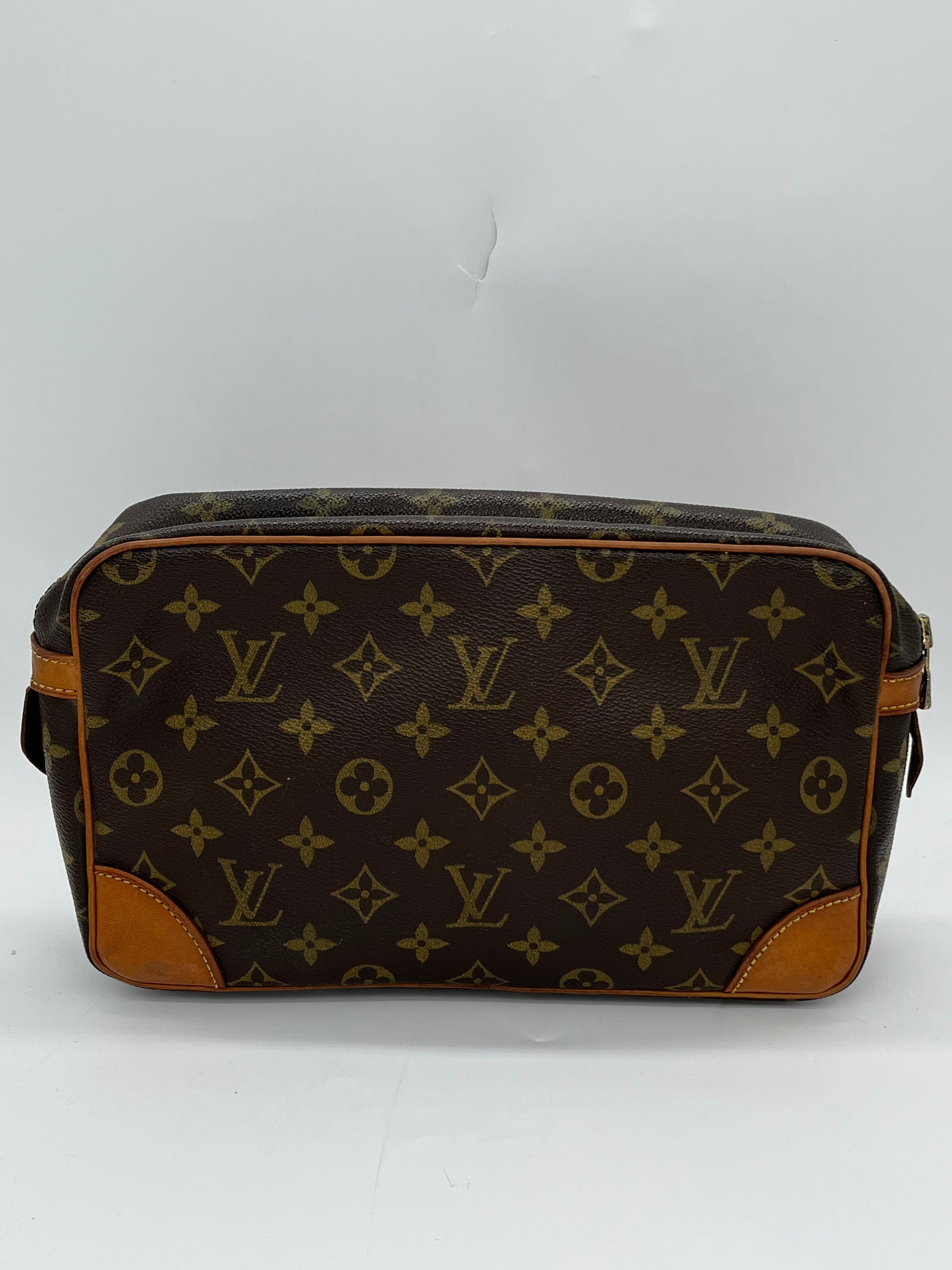 LOUIS VUITTON Pouch