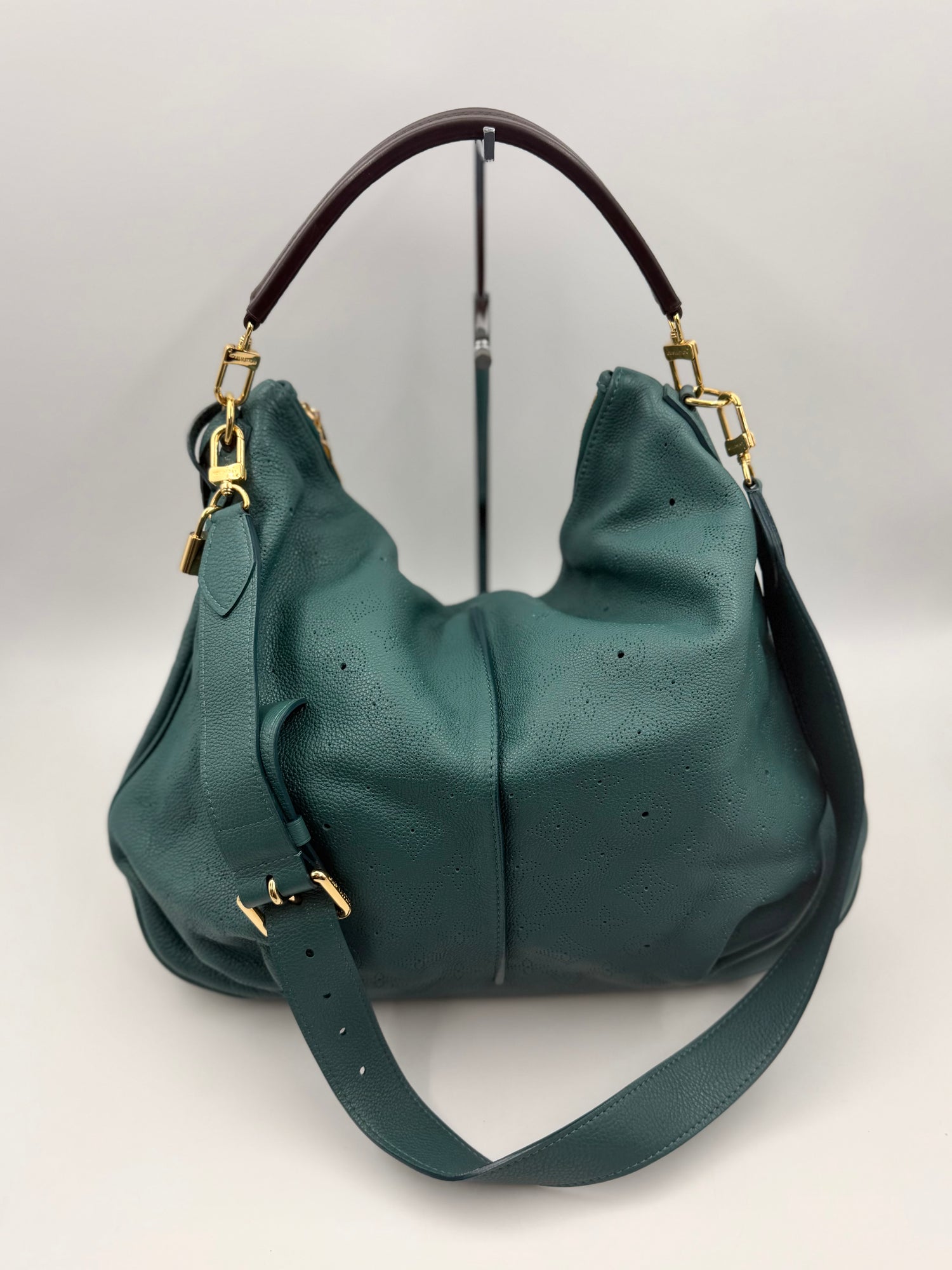 LOUIS VUITTON Lagon Mahina Selene MM w/ Strap (Good)