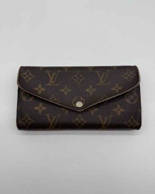 LOUIS VUITTON Wallet