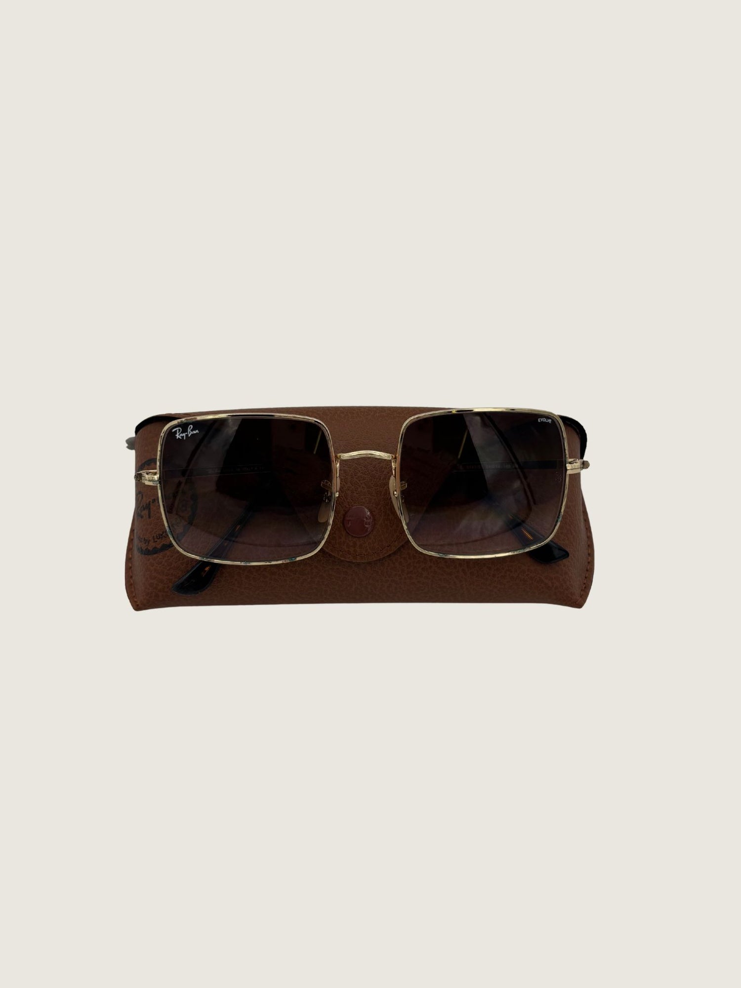 RAY BAN Fair / Well-Loved: Item shows wear Sunglasses