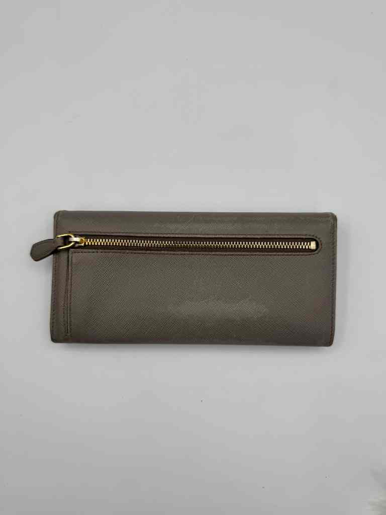 PRADA Wallet